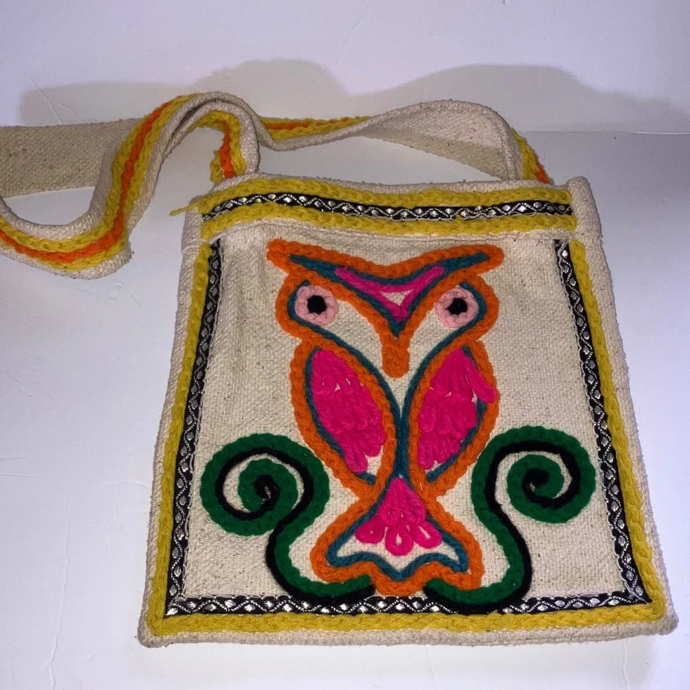 Vintage Owl Design Needlework Crafted Satchel 13x12” Yellow Orange Pink Green‎